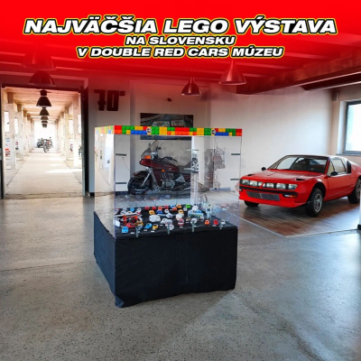 Lego výstava v Double Red Cars Museum